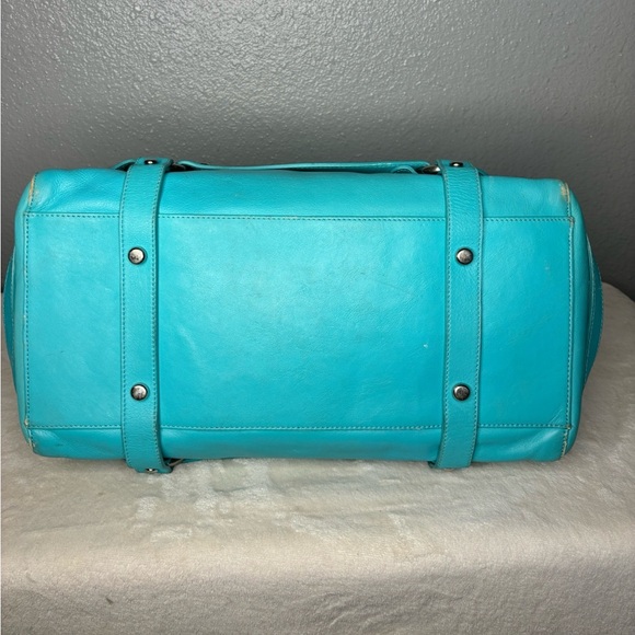JUICY COUTURE XL VINTAGE TIFFANY BLUE BAG Extremely Rare - Picture 9 of 9